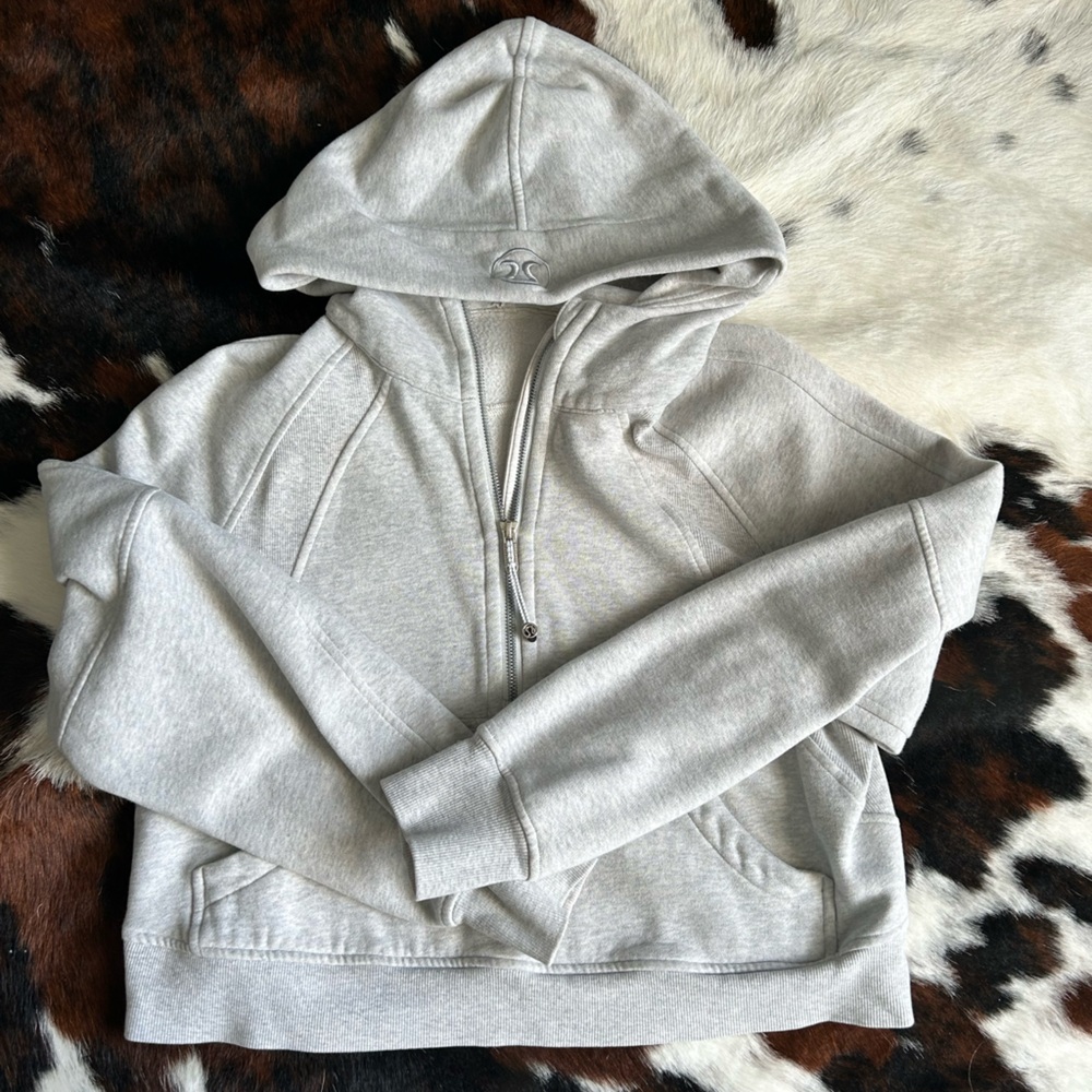 Gray Lululemon Crop Scuba